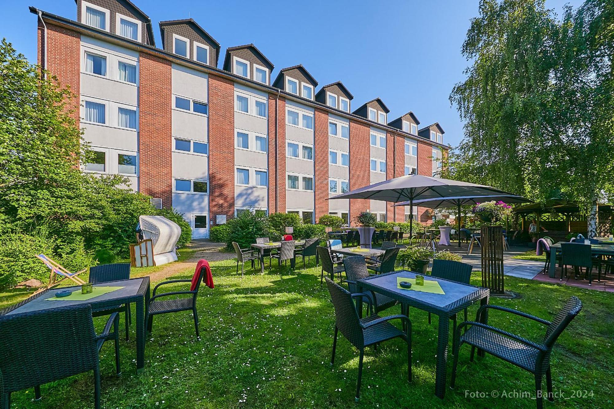 Best Western Hotel Prisma Neumuenster Exterior photo